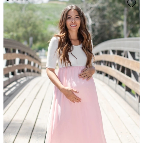 Petite Light Pink Chiffon Colorblock Maternity Max - Picture 2 of 6